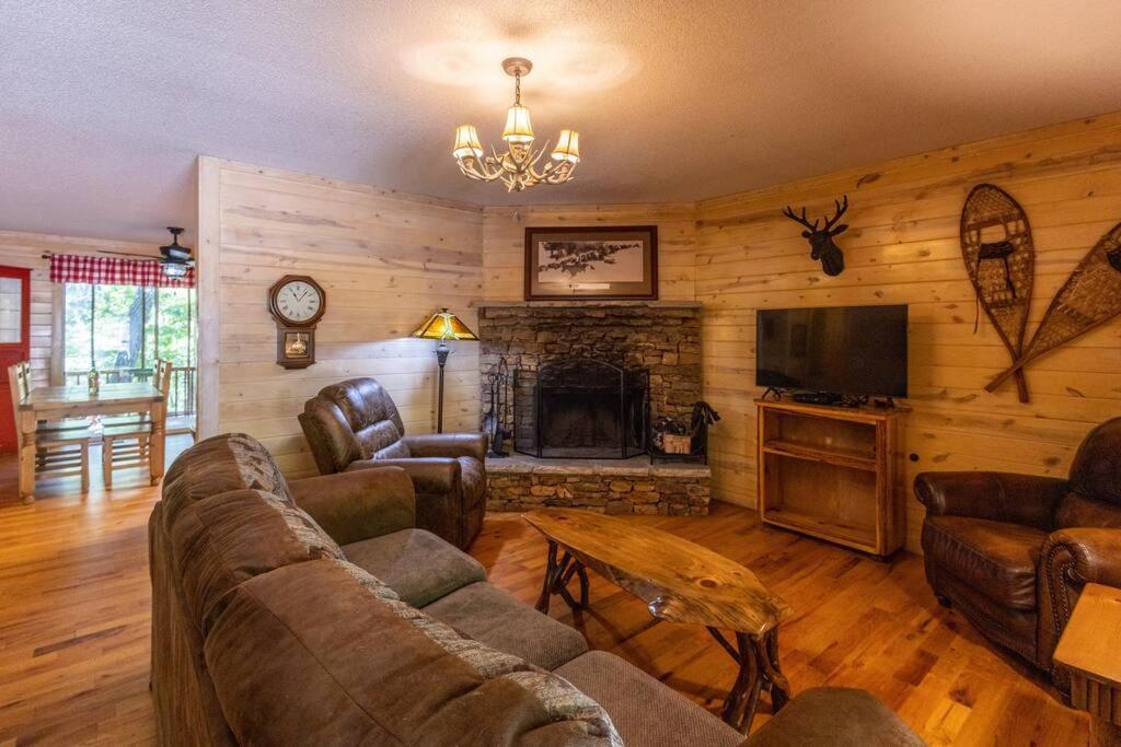 Pet Friendly Luxury Cabin Near Helen With Fire Pit Cleveland Kültér fotó